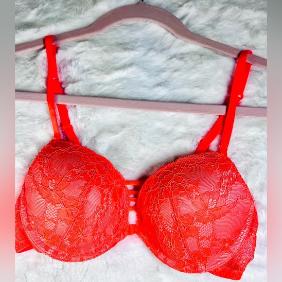 La SENZA Other - La Senza Show Off Lightly Padded Push Up Bra in Orange Lace Sz 34 B